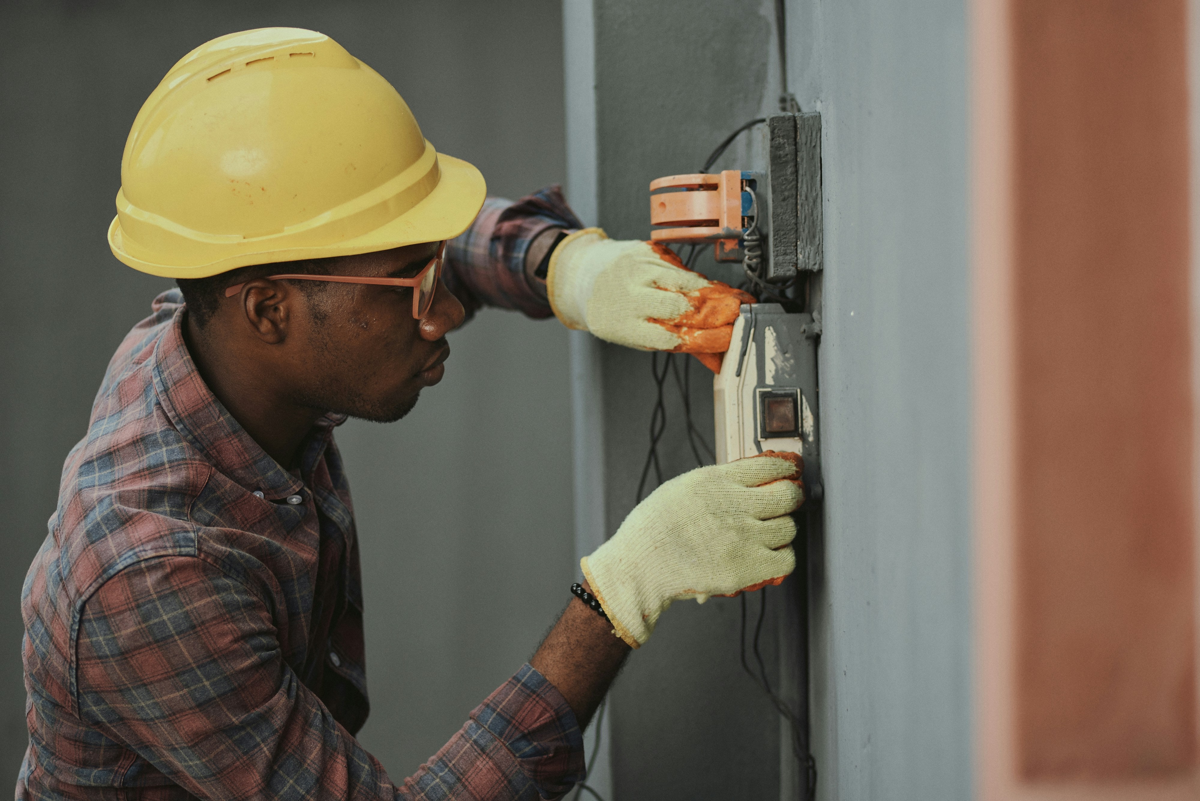 Intelligent technician dispatch